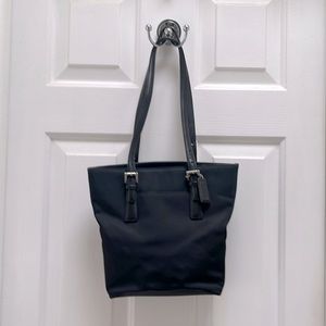 COACH Vintage Vogue North South Black Twill Nylon Tote Bag Excellent condition.
